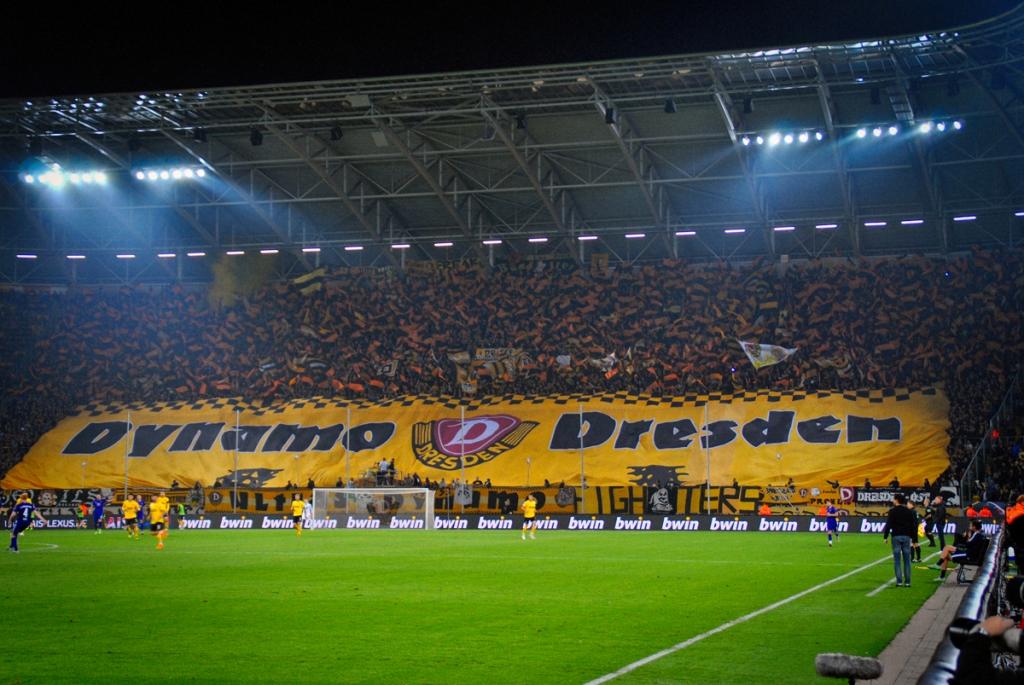Dynamo Choreo gegen Aue - SG Dynamo Dresden e.V. | Choreo