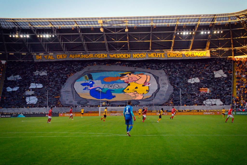 Dynamo Choreo gegen Hamburg - SG Dynamo Dresden e.V. | Choreo