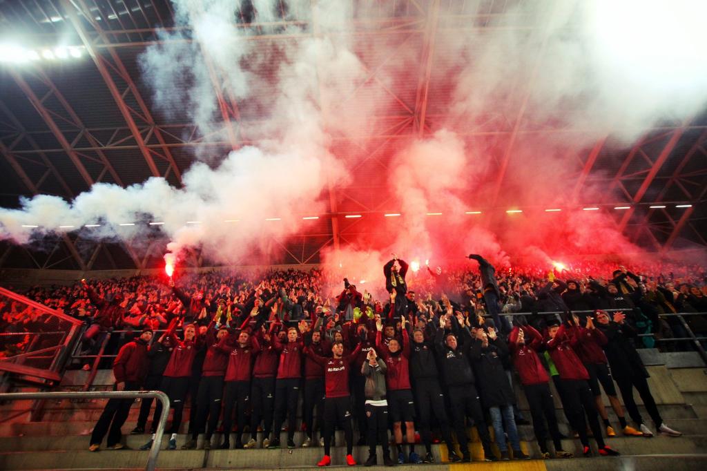 4.000 Dynamo-Fans beim Training - SG Dynamo Dresden e.V. | Rückblick