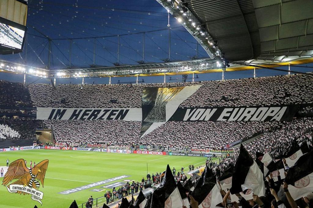 Eintracht Frankfurt mit überragender Choreo gegen Benfica! - Eintracht Frankfurt | Choreo - Bild 1
