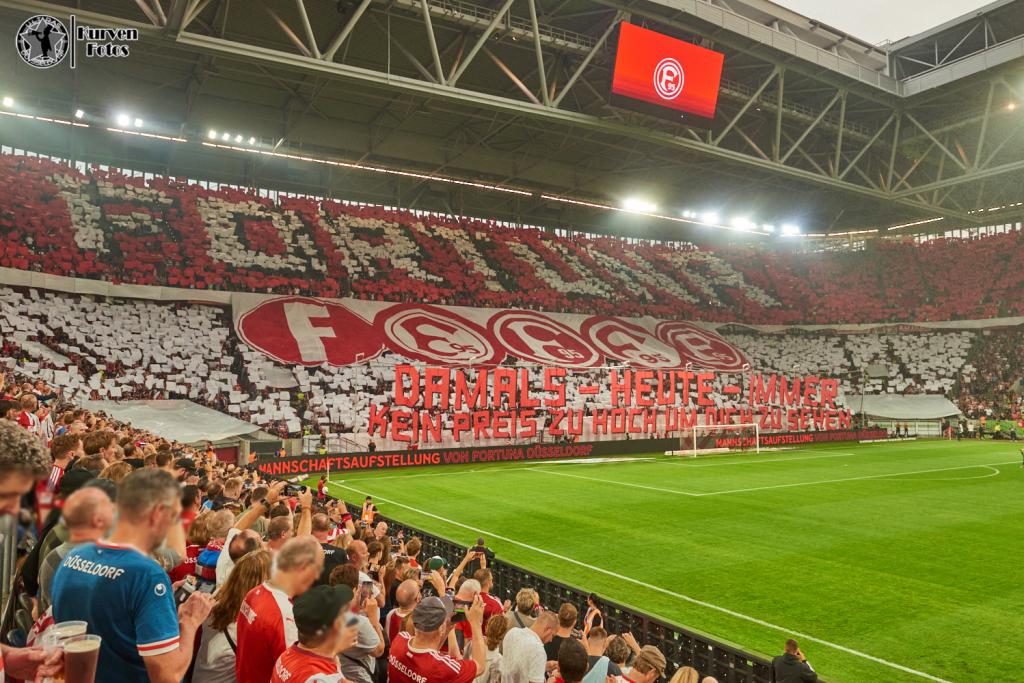 Düsseldorf Choreo gegen Hertha BSC - Fortuna Düsseldorf 1895 e.V. | Choreo