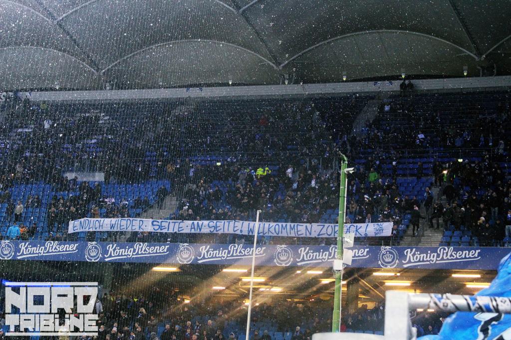 Endlich wieder Seite an Seite! - Hamburger SV | Spruchband