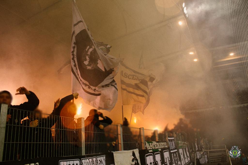 Gladbach zündet in Saarbrücken - Borussia Mönchengladbach | Pyroshow