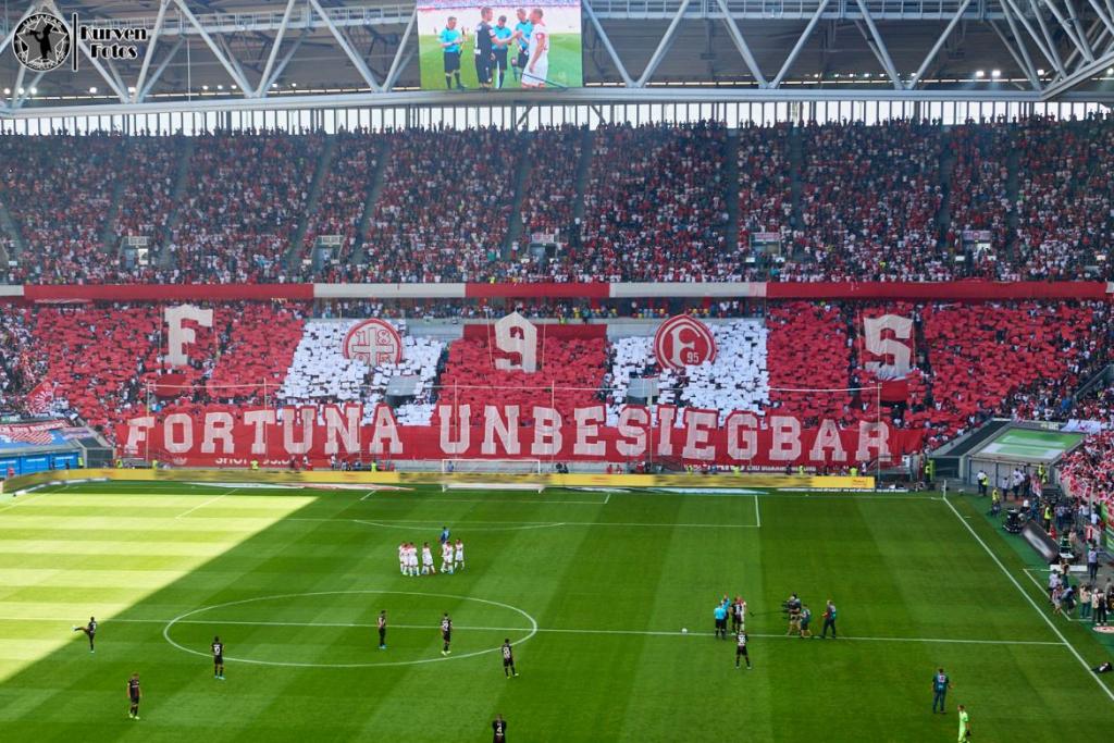 Düsseldorf Choreo gegen Leverkusen - Fortuna Düsseldorf 1895 e.V. | Choreo