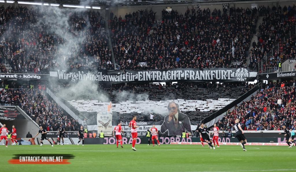 Frankfurt Choreo in Freiburg - Eintracht Frankfurt | Choreo