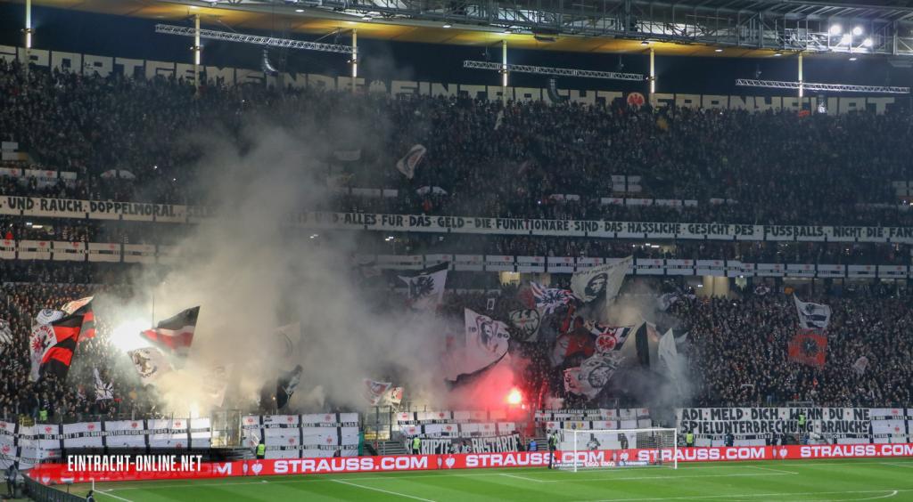 Frankfurt zündet zu Hause gegen Bremen - Eintracht Frankfurt | Pyroshow