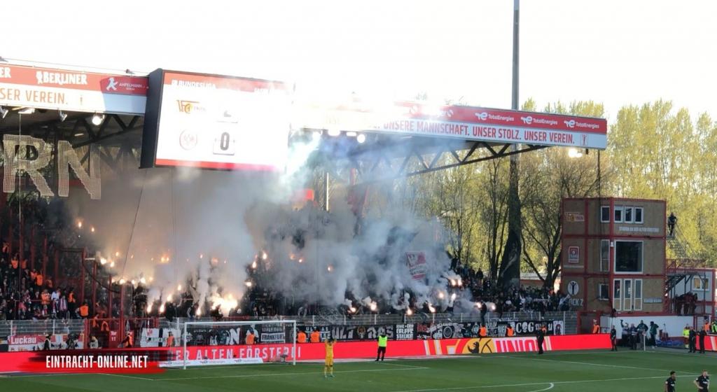 Frankfurt zündet bei Union Berlin - Eintracht Frankfurt | Choreo