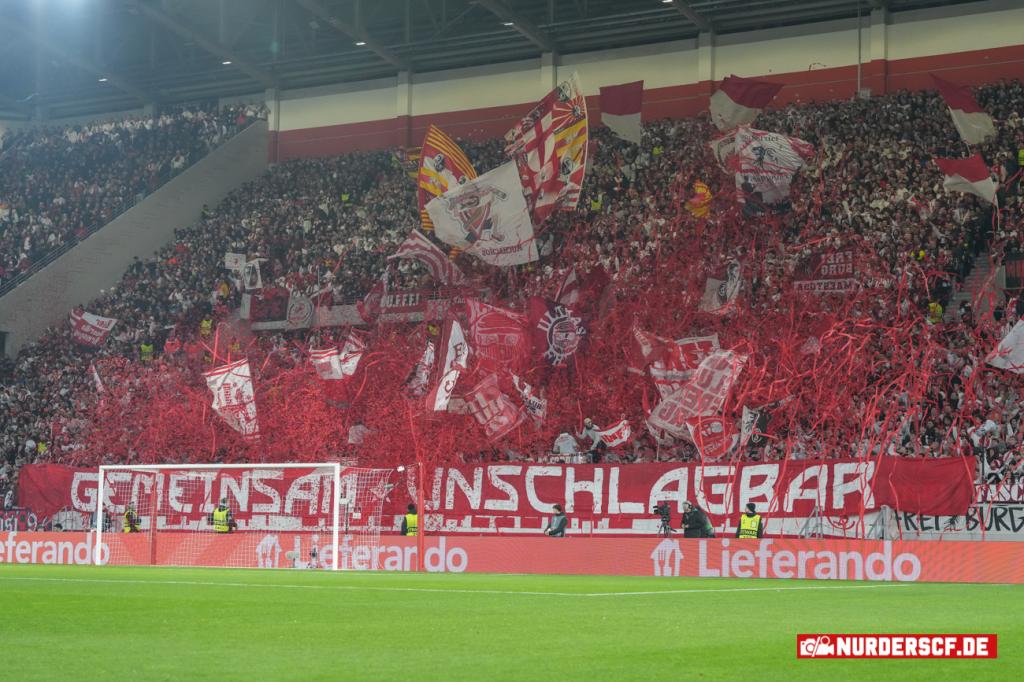 Freiburg Intro gegen West Ham - SC Freiburg e.V. | Choreo