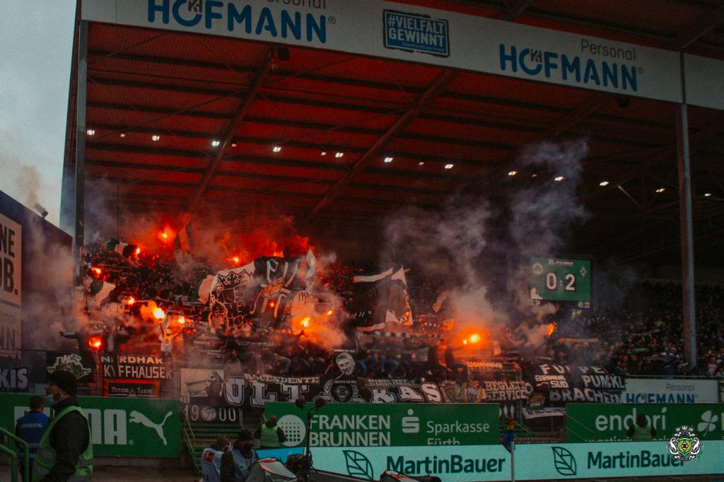 Gladbach Pyro in Fürth - Borussia Mönchengladbach | Pyroshow