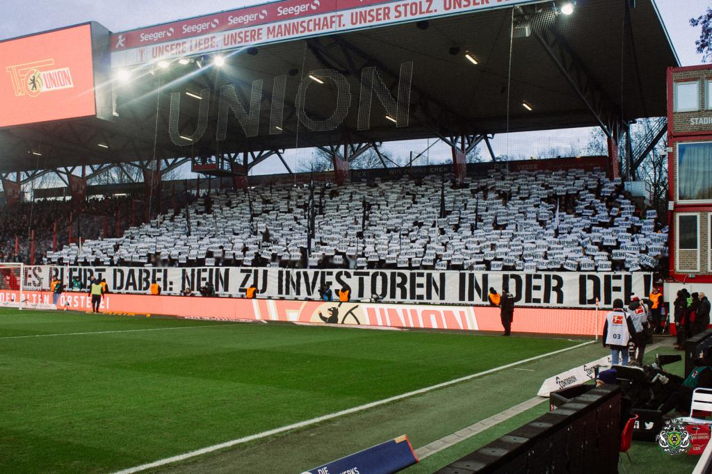 Gladbach Protest in Berlin - Borussia Mönchengladbach | Choreo