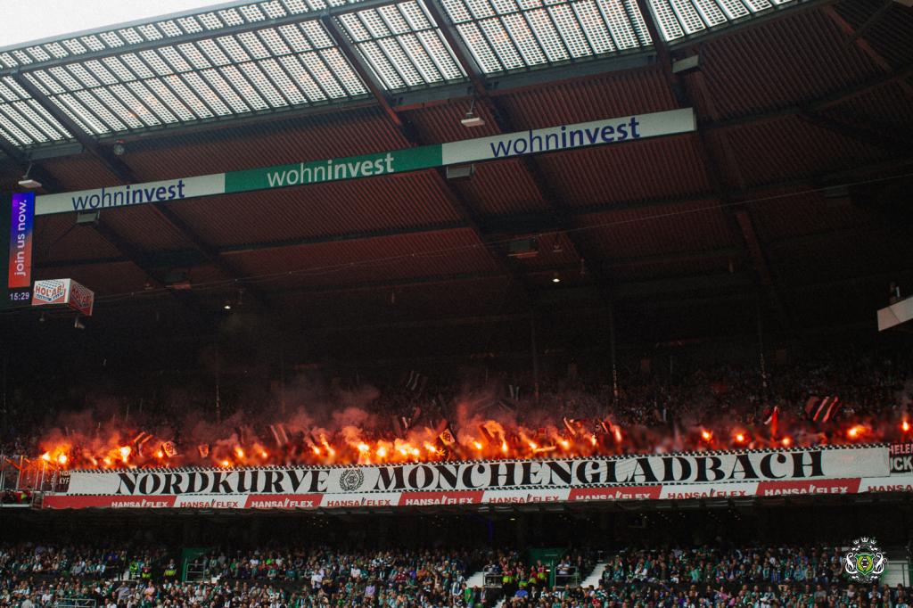 Gladbach zündet in Bremen - Borussia Mönchengladbach | Pyroshow