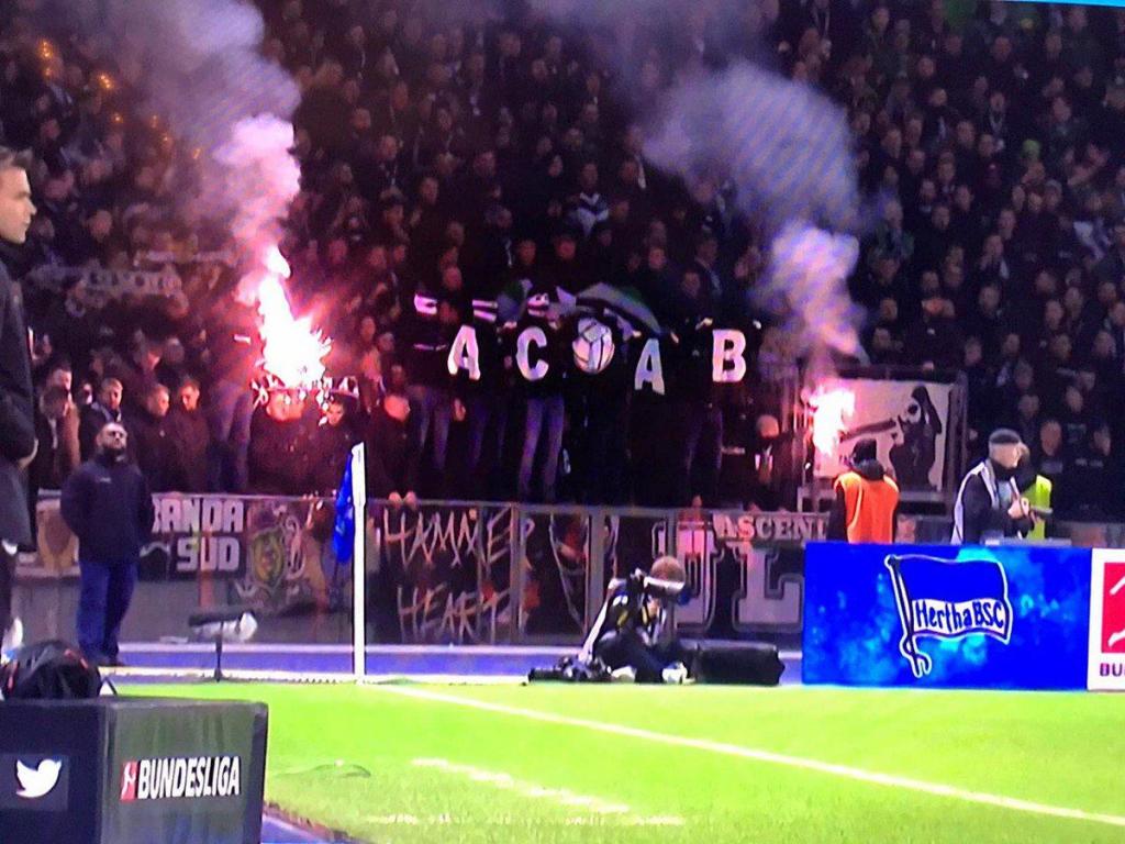 ACAB-Aktion in Berlin - Borussia Mönchengladbach | Pyroshow