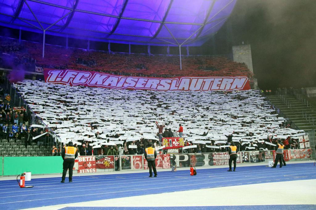 Kaiserslautern Choreo in Berlin - 1. FC Kaiserslautern | Choreo