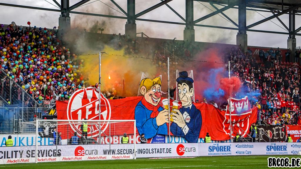 Karneval-Choreo und Rauch in Ingolstadt - 1. FC Köln | Choreo