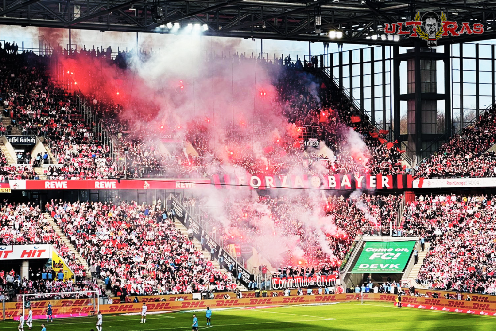 Leverkusen zündet in Köln - Bayer 04 Leverkusen | Pyroshow