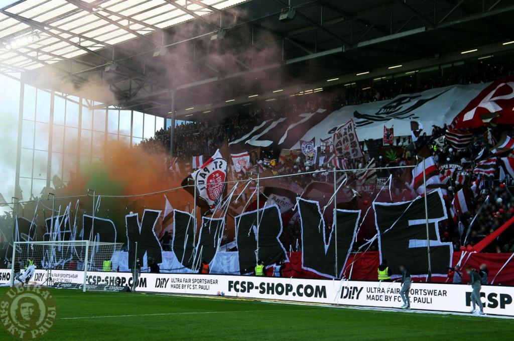 St. Pauli Choreo gegen Hansa Rostock - FC St. Pauli e.V. | Choreo