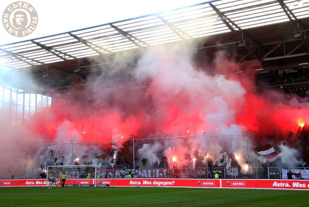St. Pauli zündet zu Hause gegen Rostock - FC St. Pauli e.V. | Pyroshow