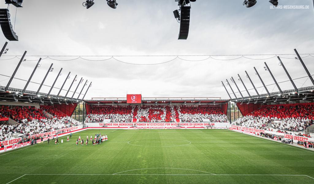 Regensburg Choreo gegen Sandhausen - SSV Jahn Regensburg | Choreo - Bild 1