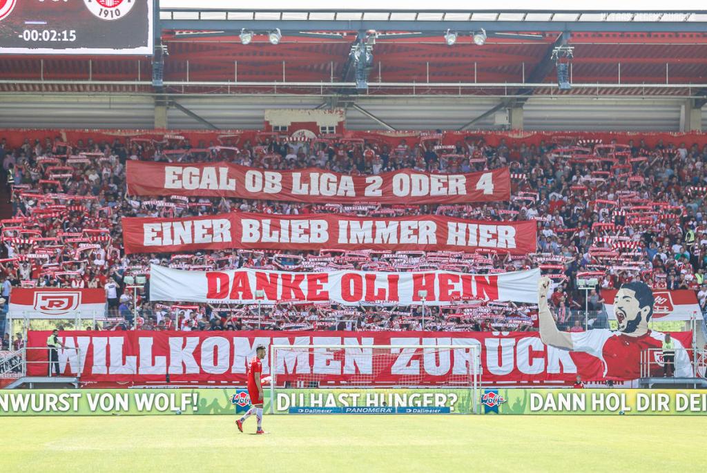 Regensburg Choreo gegen St. Pauli - SSV Jahn Regensburg | Choreo