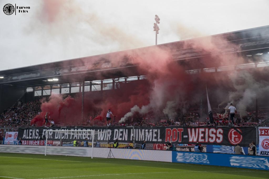 Düsseldorf zündet in Wiesbaden - Fortuna Düsseldorf 1895 e.V. | Pyroshow