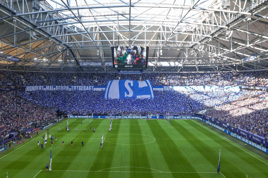Schalke Choreo gegen Gladbach - FC Schalke 04 e.V. | Choreo