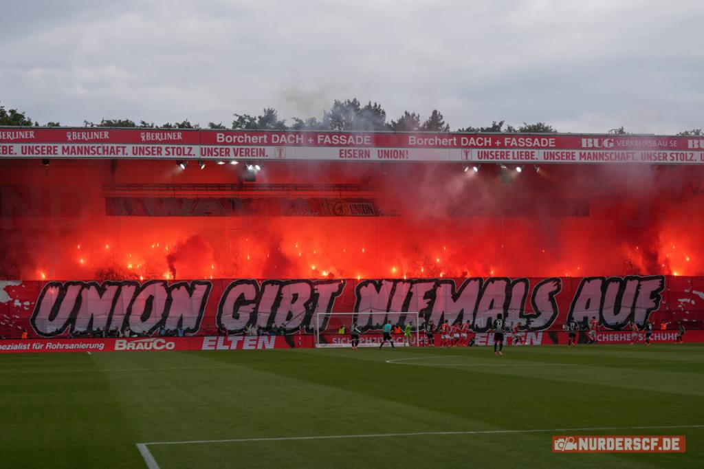 Union Berlin zündet gegen Freiburg - 1. FC Union Berlin e.V. | Pyroshow