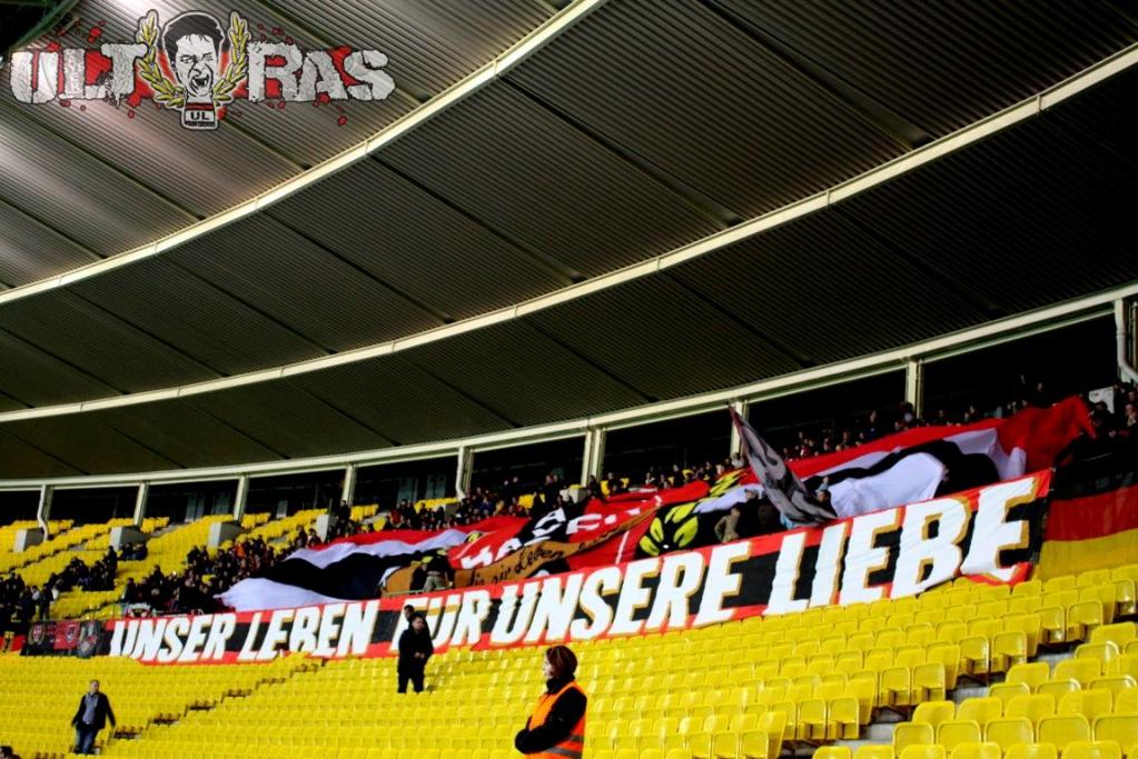 Leverkusen Choreo bei Rapid Wien - Bayer 04 Leverkusen | Choreo