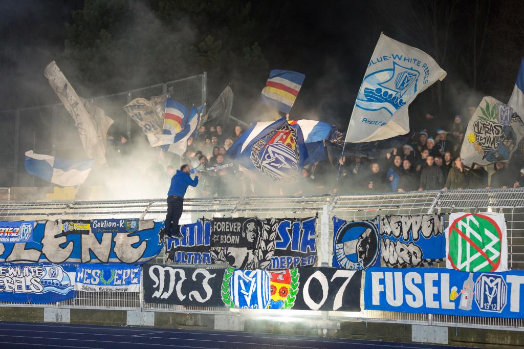 Meppener Pyro-Show in Jena - SV Meppen | Pyroshow - Bild 1