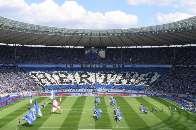 Hertha mit doppelter Choreo gegen Leverkusen!