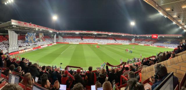 Union Berlin mit einer Ganzstadion-Choreo