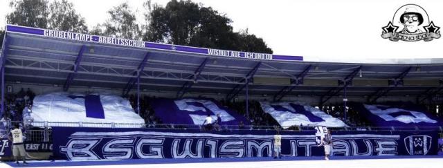 Erzgebirge Aue Choreo gegen Frankfurt