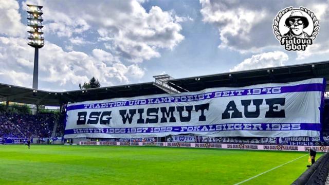 Aue Choreo gegen Wiesbaden