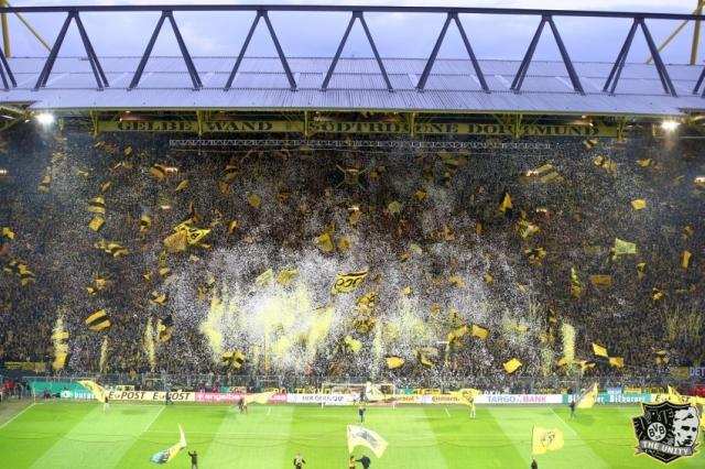 Dortmund Choreo im Pokal gegen Wolfsburg
