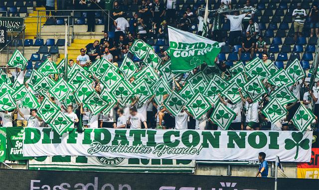 SpVgg Fürth Choreo in Bielefeld