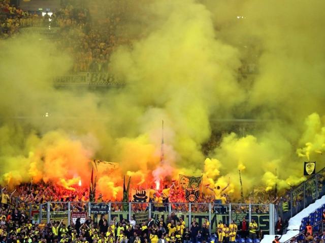 Dortmund zündet beim Derby auf Schalke