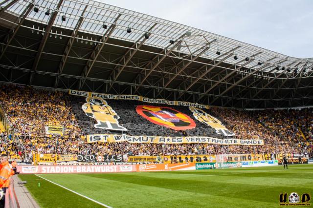 Dynamo Choreo gegen Aue