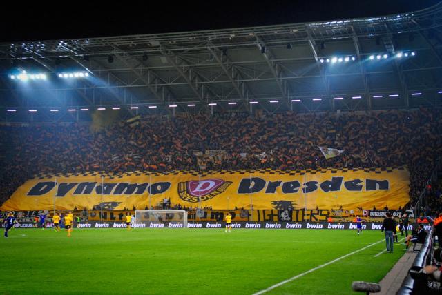 Dynamo Choreo gegen Aue