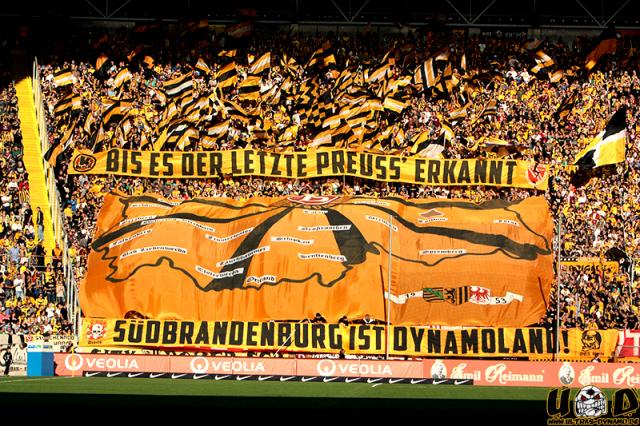 Dynamo Choreo gegen Cottbus