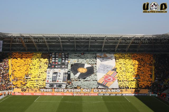 Dynamo Choreo gegen Hansa Rostock