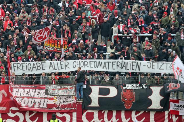 Kaiserslautern protestiert für Freigabe aller Choreomaterialien!