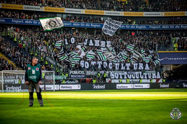 Gladbach Choreo in Frankfurt