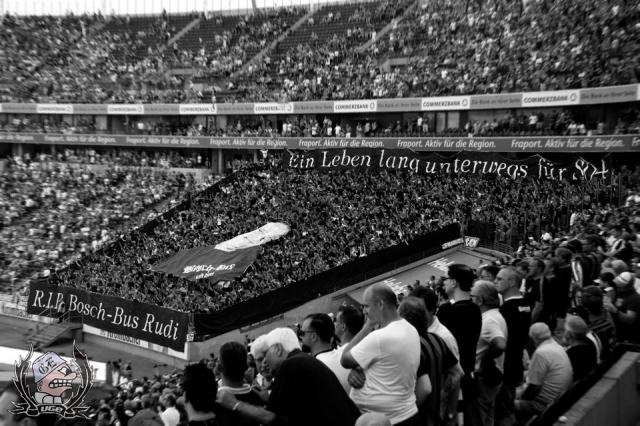 Schalke Choreo in Frankfurt