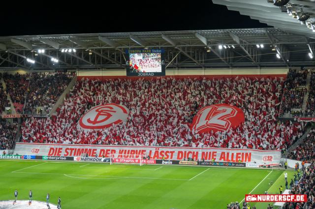 Freiburg Choreo gegen Lens