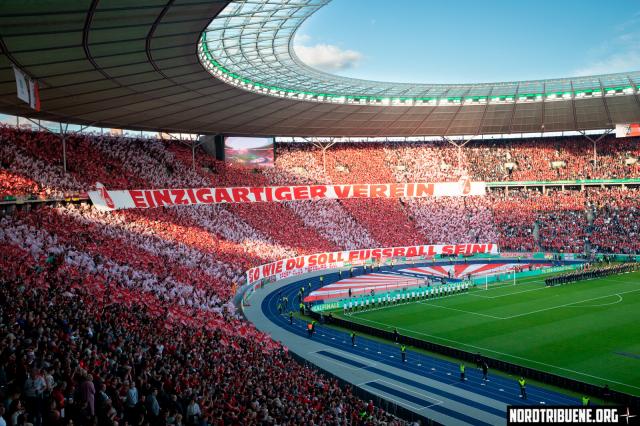 Freiburg Choreo im Pokalfinale
