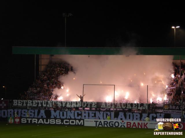 Gladbacher Pyro-Show in Sandhausen