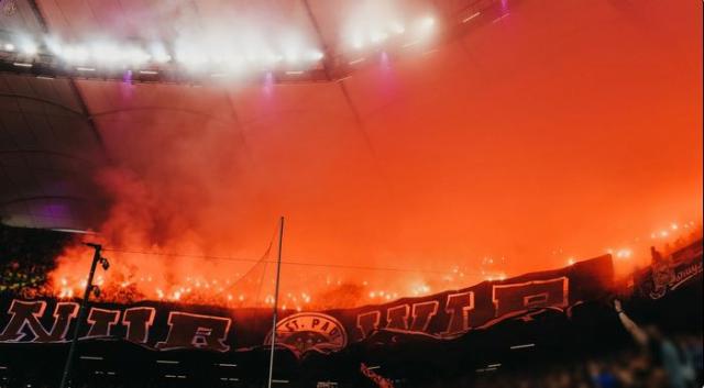 St. Pauli zündet im Volkspark