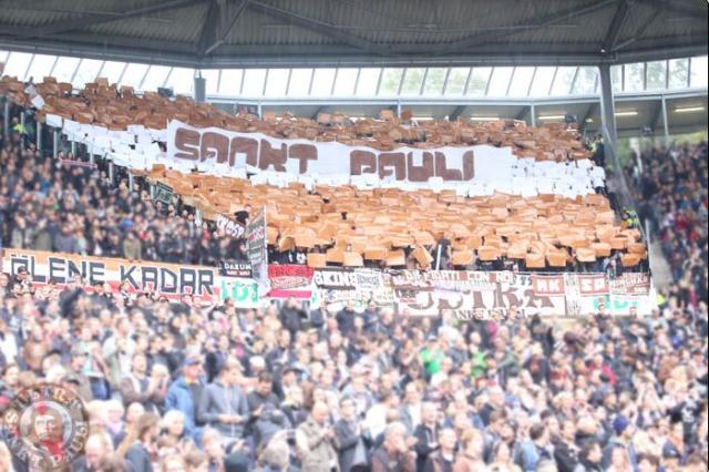 St. Pauli Choreo in Hannover