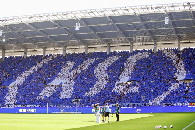 Karlsruhe Choreo gegen Kaiserslautern