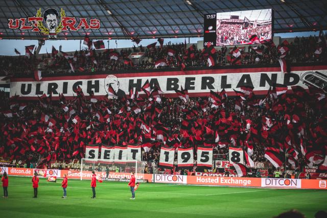 Ulrich-Haberland-Stadion - Choreo in Leverkusen