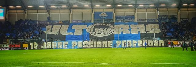 Paderborn Choreo gegen Frankfurt